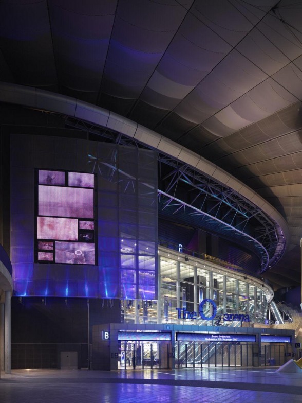 Located in London, United Kingdom , The O2 London was designed by Populous. Located in London, United Kingdom , The O2 London was designed by Populous.